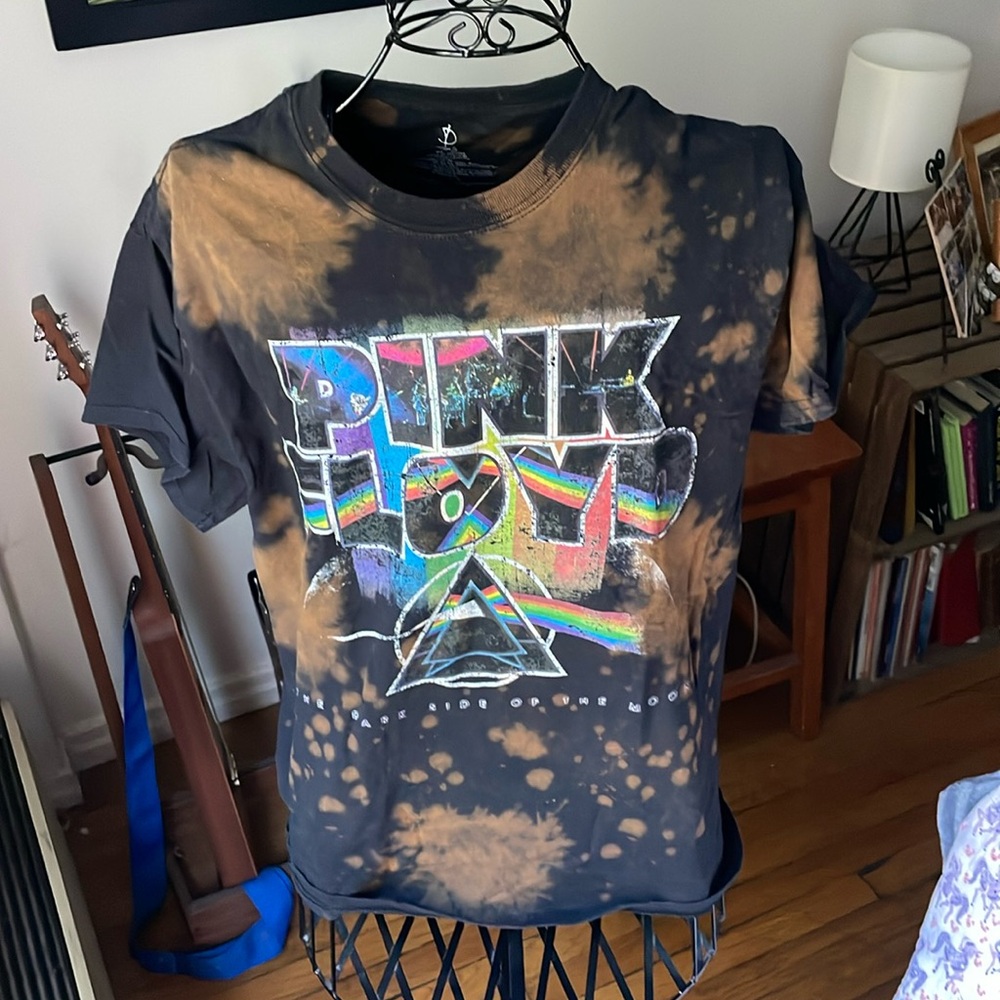 Pink Floyd tee! Excellent condition